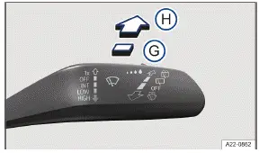 Volkswagen ID.3. Fig. 2 On the right side of the steering column: operating the rear window wiper.