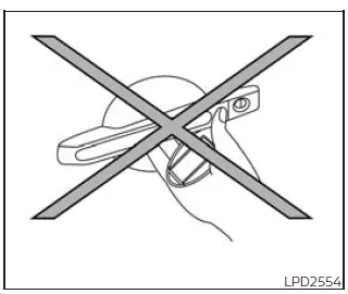 Nissan Frontier proper use of request switch and door handle precautions