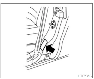 Nissan Frontier tire and loading information label type A